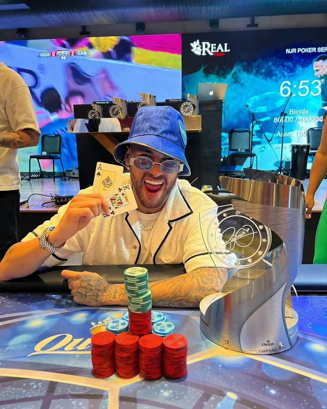 九游-内马尔在FPX比赛中表现优异，战术调整引发热议！的简单介绍