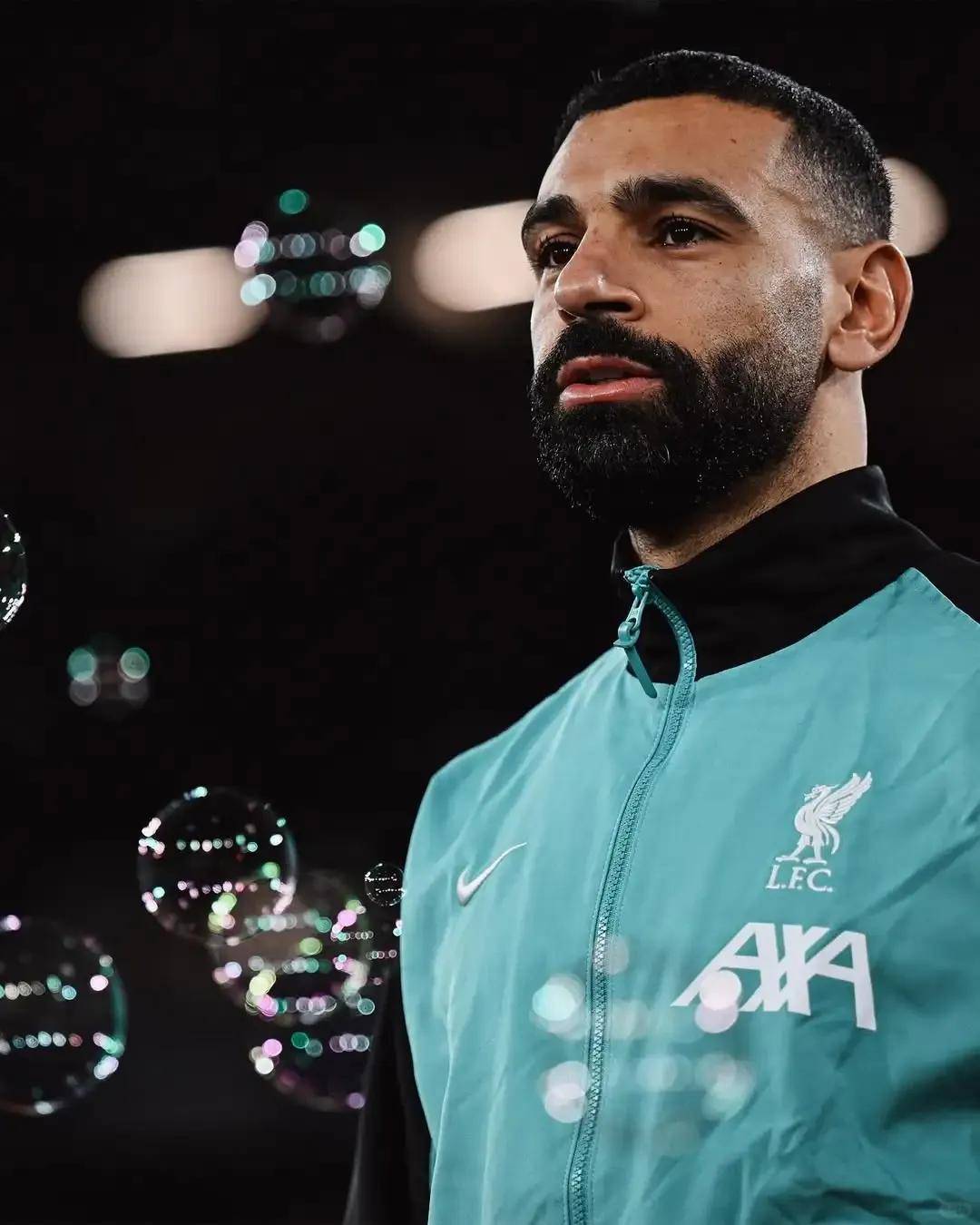 九游娱乐-萨拉赫重要时刻出色防守，老鹰带队取胜！