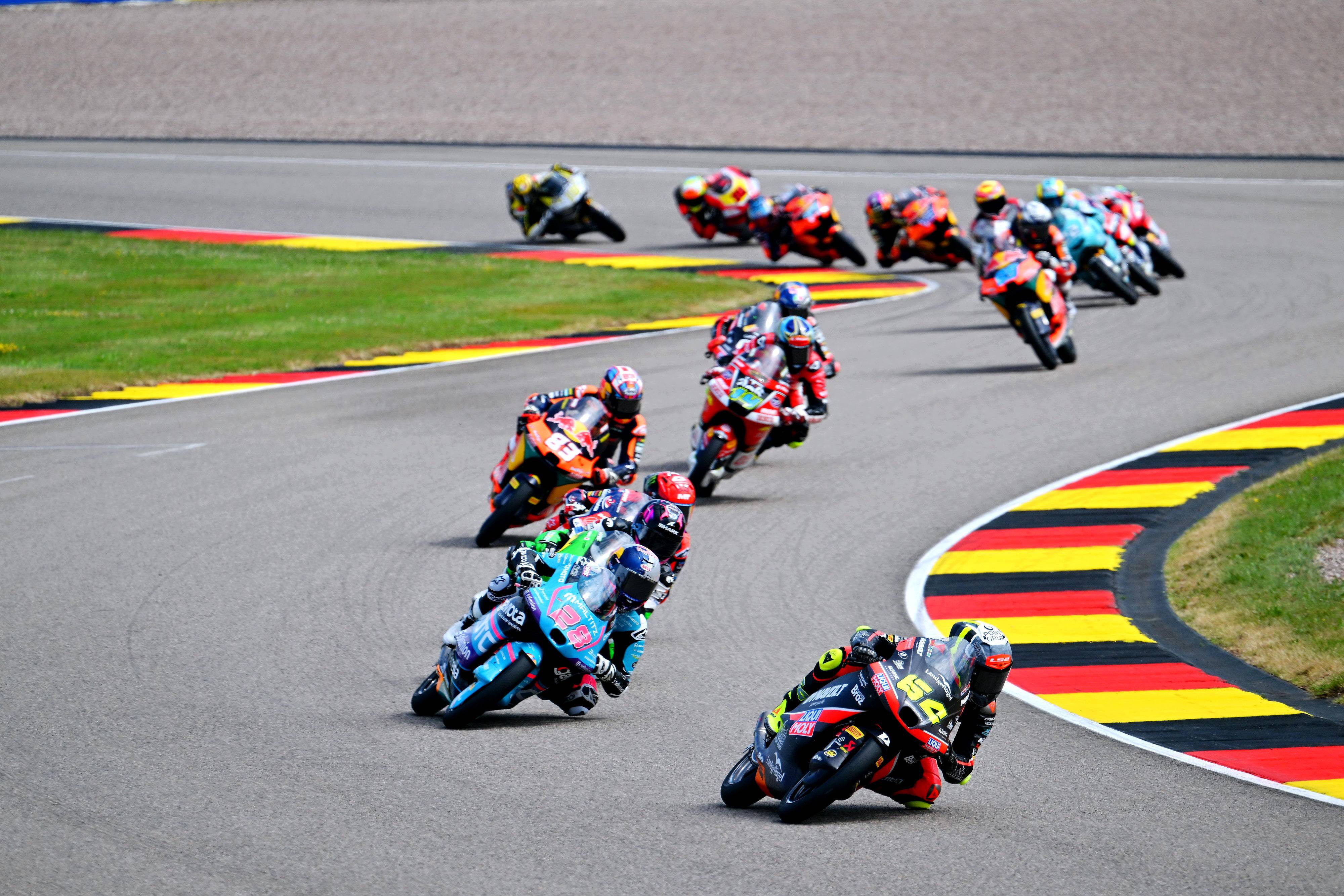 九游体育-莎拉波娃迎来十五赛季出色发挥，湖人观众热烈欢呼！热度持续攀升的简单介绍