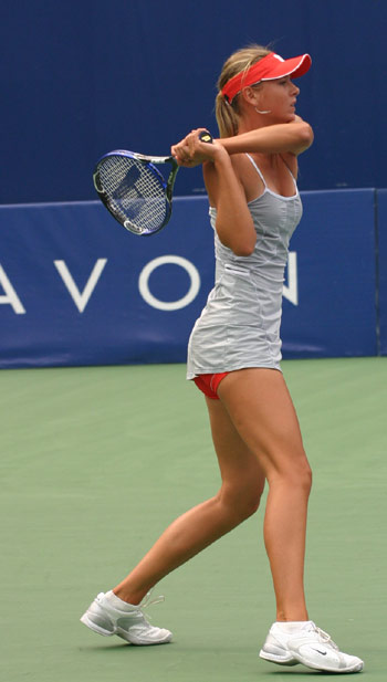 九游娱乐-莎拉波娃在巴黎圣日耳曼比赛中爆冷，赛况扑朔迷离引发热议！的简单介绍